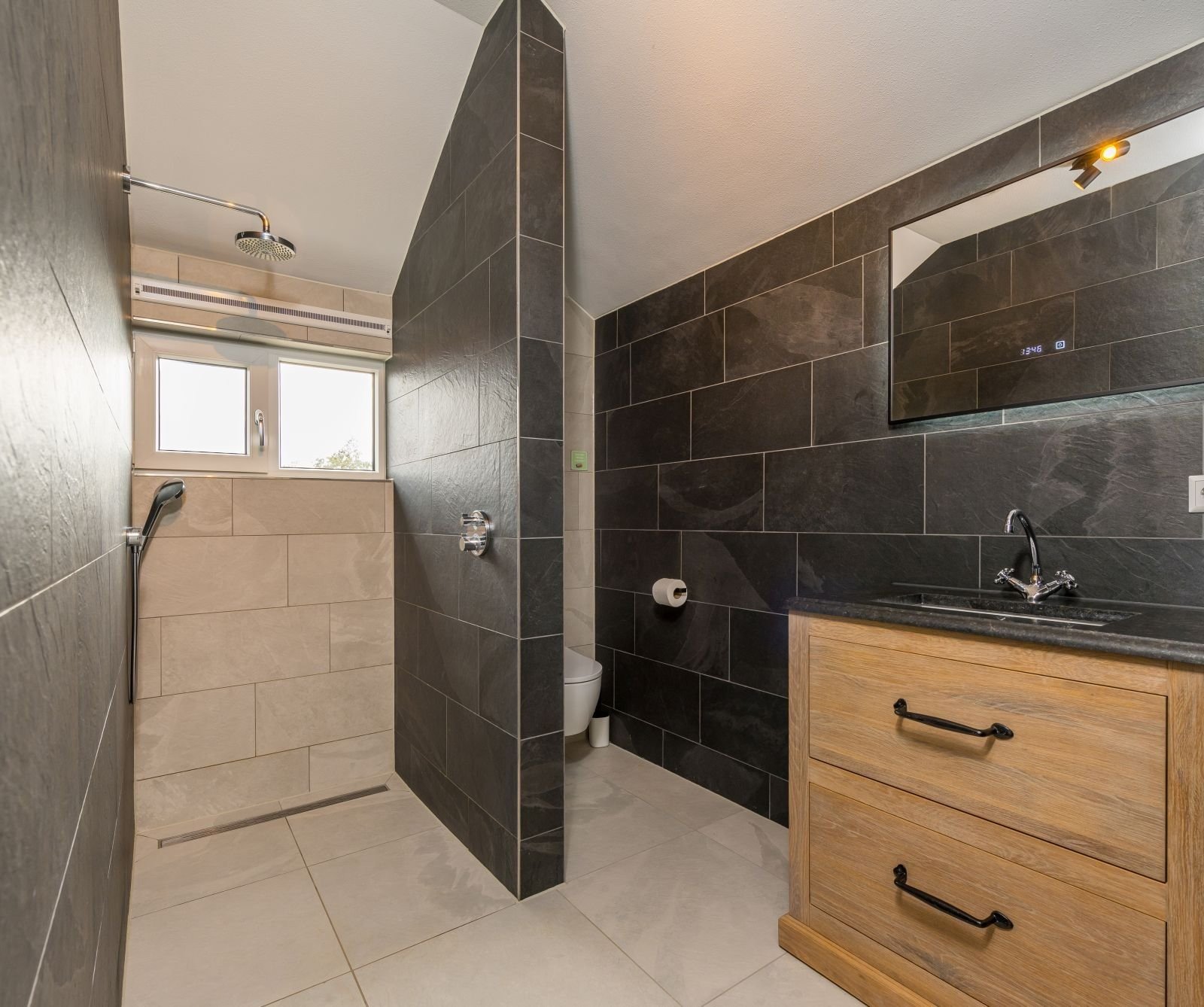 Luxe wellness boerderij 14 personen bij Familie Resort Molenwaard